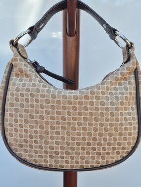Vintage Nine & Co. Beige Patterned Shoulder Hobo with Dark Trim